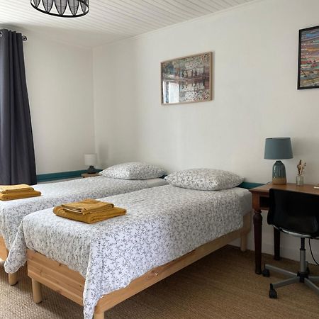 Bed and Breakfast Bien Et Toit Montredon  Esterno foto