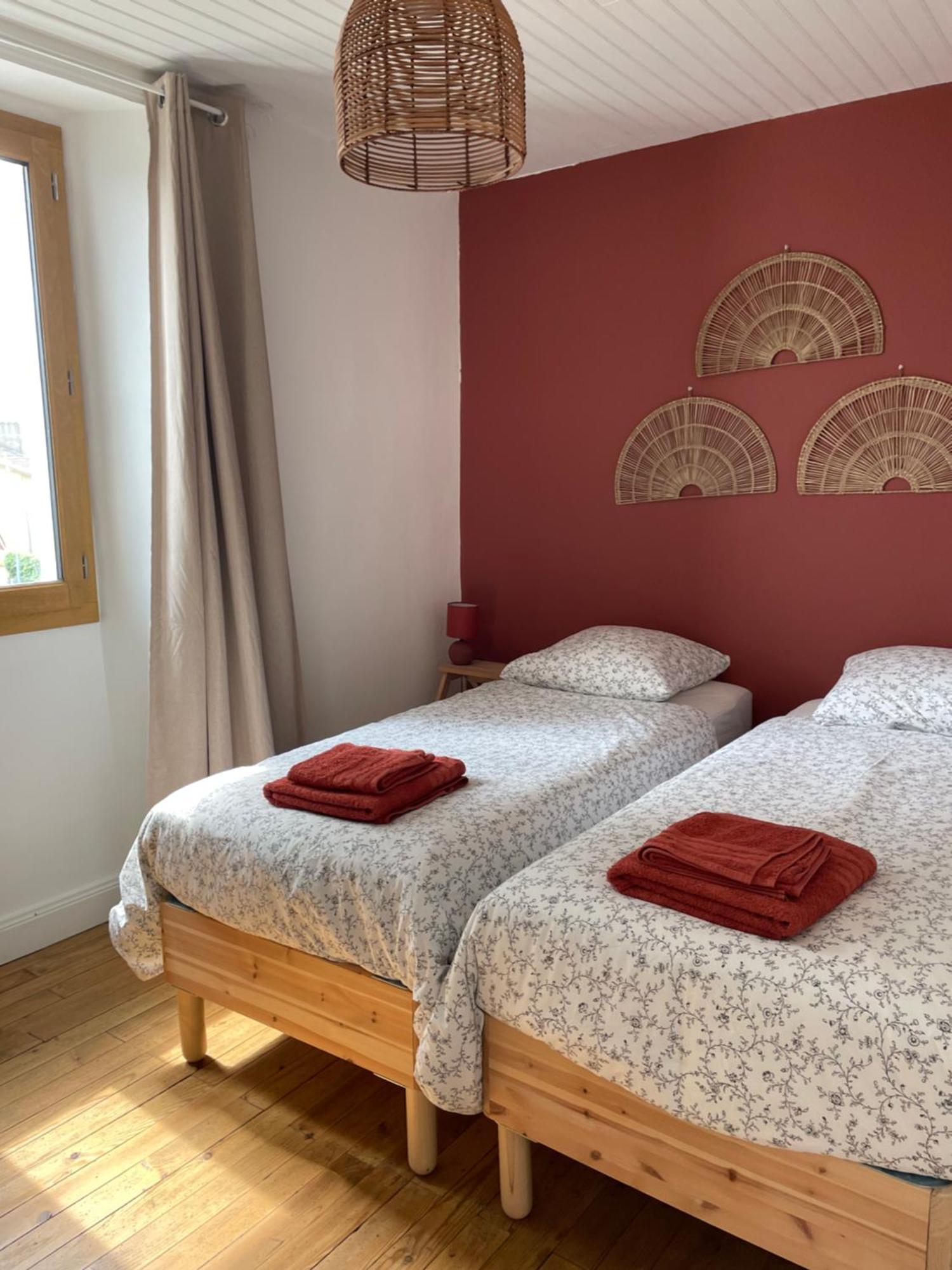 Bed and Breakfast Bien Et Toit Montredon  Esterno foto